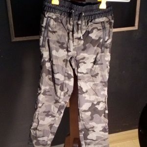 Boys gray Army fatigue sweatpants